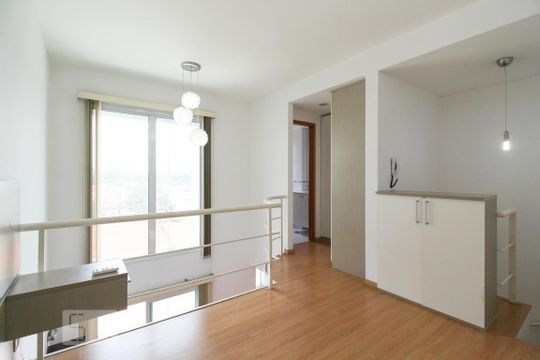 Suíte  de apartamento para alugar com 1 quarto, 44m² em Indianópolis, São Paulo