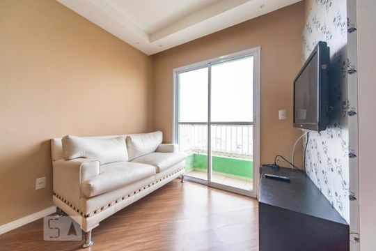 Sala de apartamento para alugar com 2 quartos, 55m² em Jardim Sílvia, Santo André