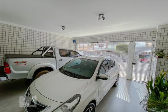 Garagem de casa à venda com 4 quartos, 190m² em Vila Carrão, São Paulo