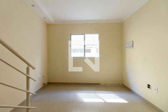 Sala de casa de condomínio à venda com 2 quartos, 50m² em Jardim Norma, São Paulo