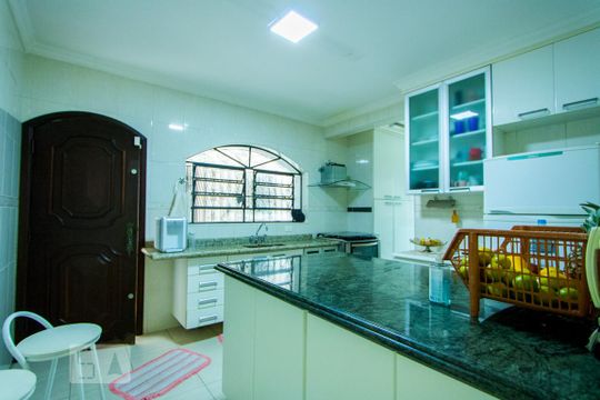 Cozinha de casa para alugar com 3 quartos, 367m² em Campestre, Santo André