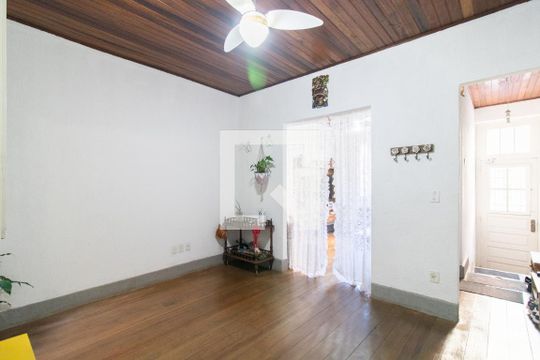 Sala de casa à venda com 4 quartos, 180m² em Centro Histórico, Porto Alegre