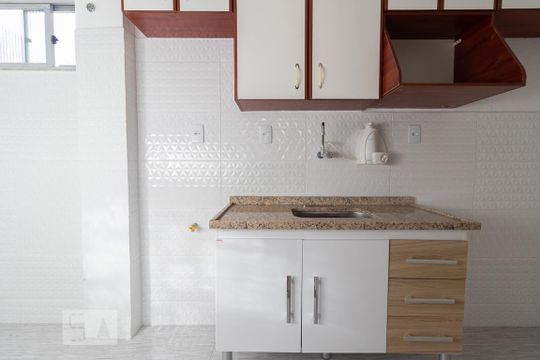 Cozinha de apartamento para alugar com 1 quarto, 60m² em Méier, Rio de Janeiro