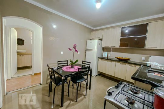 Cozinha de casa à venda com 2 quartos, 120m² em Vila Califórnia, São Paulo