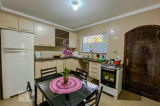 Cozinha de casa à venda com 2 quartos, 120m² em Vila Califórnia, São Paulo