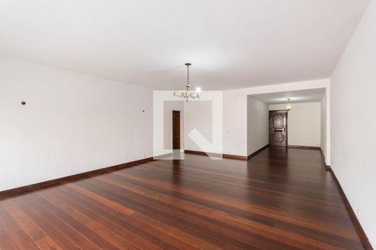 Sala de apartamento à venda com 3 quartos, 180m² em Tijuca, Rio de Janeiro