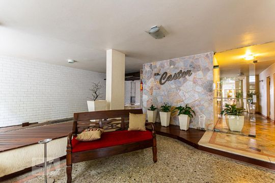 Hall de Entrada de apartamento para alugar com 2 quartos, 82m² em Icaraí, Niterói