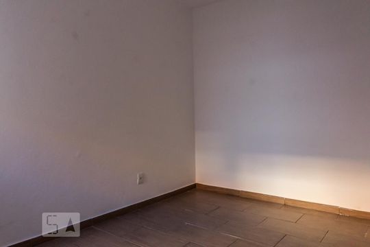 Quaro 2 de apartamento para alugar com 2 quartos, 48m² em São Sebastião, Porto Alegre