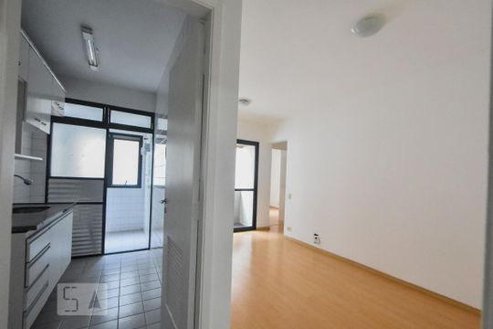 Cozinha de apartamento para alugar com 1 quarto, 44m² em Jardim Novo Santo Amaro, São Paulo