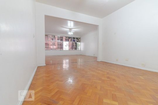 Sala de apartamento à venda com 4 quartos, 150m² em Copacabana, Rio de Janeiro