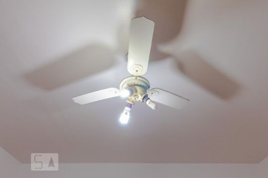 Detalhe da Sala - Ventilador de teto de apartamento à venda com 4 quartos, 150m² em Copacabana, Rio de Janeiro