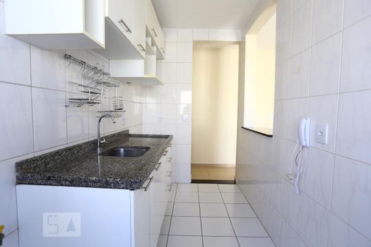 Cozinha de apartamento para alugar com 2 quartos, 50m² em Jardim das Vertentes, São Paulo