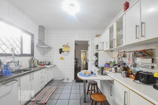 Cozinha de casa à venda com 4 quartos, 190m² em Jardim Novo Santo Amaro, São Paulo