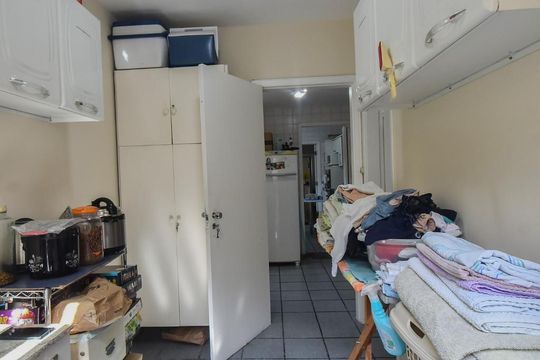 Área de Serviços de casa à venda com 4 quartos, 190m² em Jardim Novo Santo Amaro, São Paulo