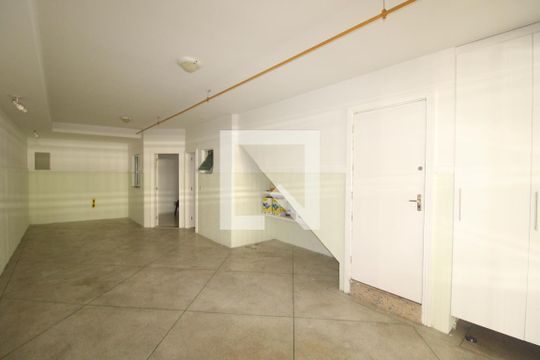 Garagem de casa de condomínio à venda com 3 quartos, 238m² em Jardim São Paulo, São Paulo