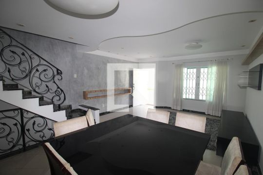 Sala de casa de condomínio à venda com 3 quartos, 238m² em Jardim São Paulo, São Paulo