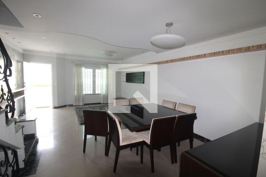 Sala de casa de condomínio à venda com 3 quartos, 238m² em Jardim São Paulo, São Paulo