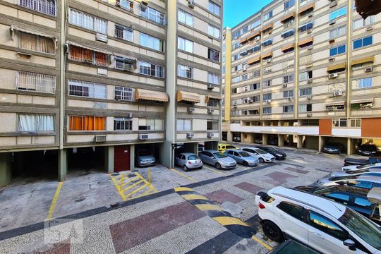 Sala de apartamento à venda com 3 quartos, 70m² em Engenho de Dentro, Rio de Janeiro