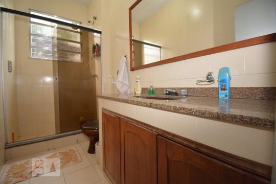 Banheiro Social do Primeiro Piso de casa à venda com 4 quartos, 240m² em Pilares, Rio de Janeiro