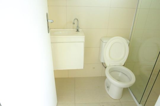 Banheiro de apartamento à venda com 2 quartos, 47m² em Liberdade, São Paulo