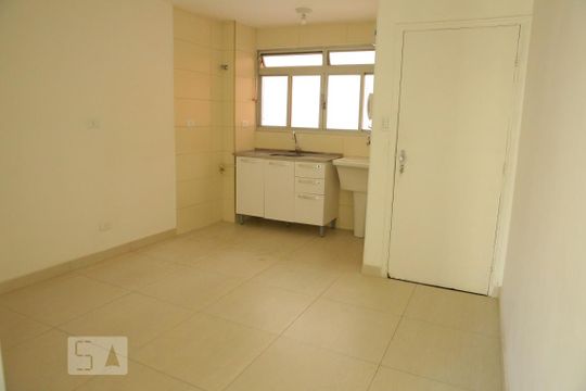 Sala/Cozinha de apartamento à venda com 2 quartos, 47m² em Liberdade, São Paulo