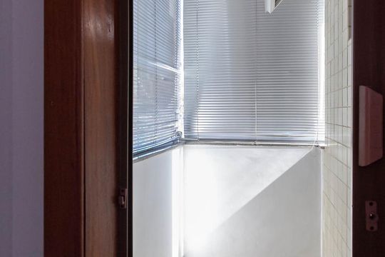 Varanda da suíte de apartamento para alugar com 2 quartos, 52m² em Palmares, Belo Horizonte