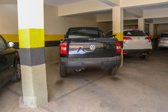 Garagem de apartamento para alugar com 4 quartos, 110m² em Prado, Belo Horizonte