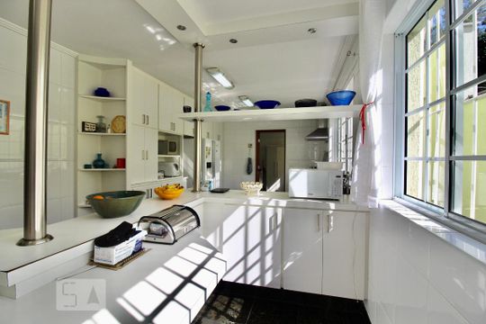 Cozinha de casa à venda com 5 quartos, 900m² em Santo Amaro, São Paulo