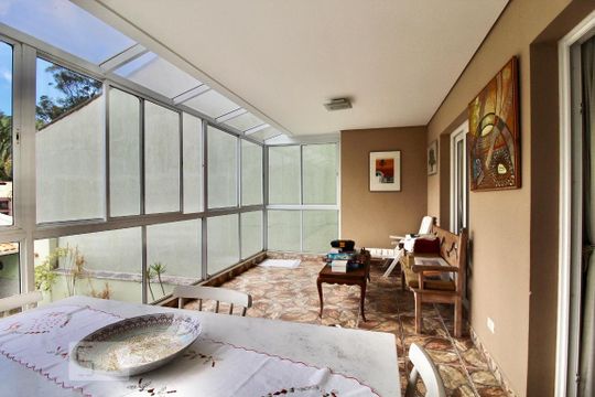 Varanda de casa à venda com 5 quartos, 900m² em Santo Amaro, São Paulo