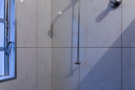Detalhe banheiro de casa para alugar com 4 quartos, 287m² em Jardim Santa Clara, Guarulhos
