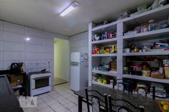 Cozinha de casa para alugar com 4 quartos, 287m² em Jardim Santa Clara, Guarulhos