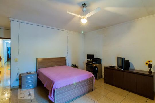 Suíte 1 de casa para alugar com 4 quartos, 287m² em Jardim Santa Clara, Guarulhos