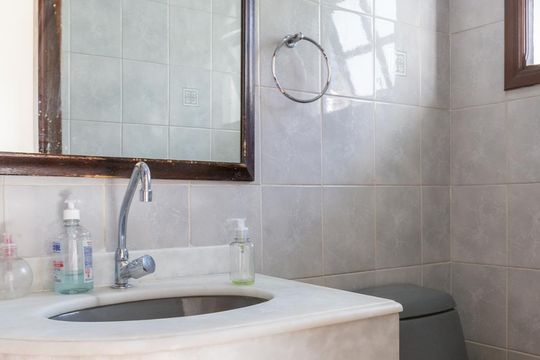 Lavabo de casa à venda com 6 quartos, 275m² em Vila Anglo Brasileira, São Paulo