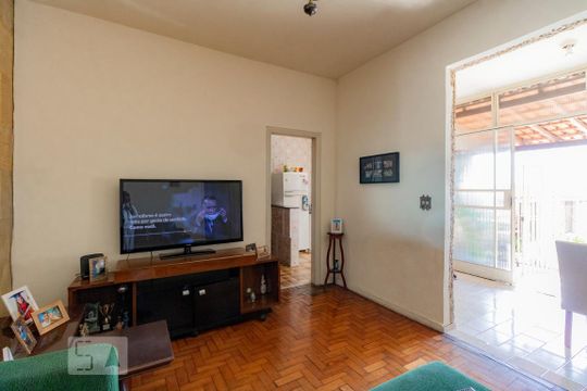 Sala de casa à venda com 2 quartos, 90m² em Concórdia, Belo Horizonte