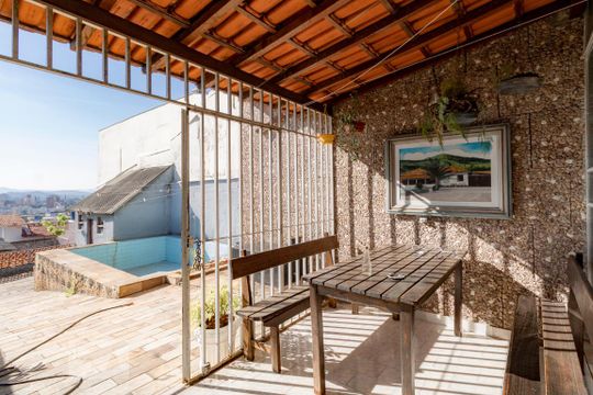Casa à venda com 2 quartos, 90m² em Concórdia, Belo Horizonte