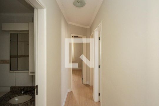 Corredor de apartamento para alugar com 3 quartos, 64m² em Chácara Belenzinho, São Paulo