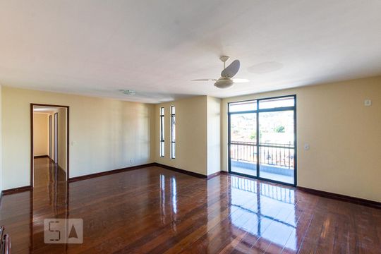 Apartamento à venda com 3 quartos, 130m² em Santa Rosa, Niterói