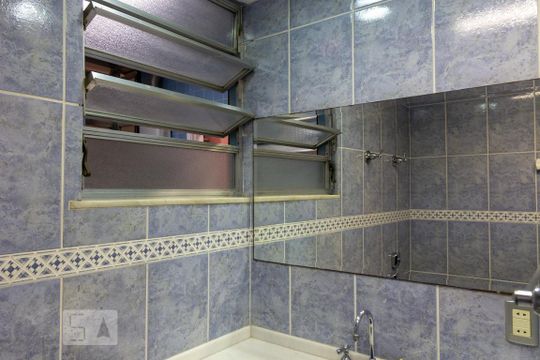 Banheiro Social de apartamento à venda com 2 quartos, 90m² em Tijuca, Rio de Janeiro
