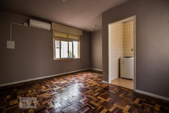 Sala/Quarto de kitnet/studio à venda com 1 quarto, 28m² em Petrópolis, Porto Alegre