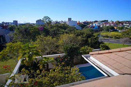 Suite 1 - vista de casa à venda com 5 quartos, 500m² em Jardim Itu, Porto Alegre