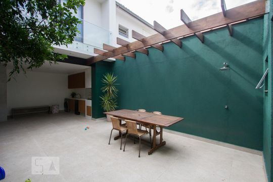 Quintal de casa à venda com 4 quartos, 280m² em Cidade Monções, São Paulo