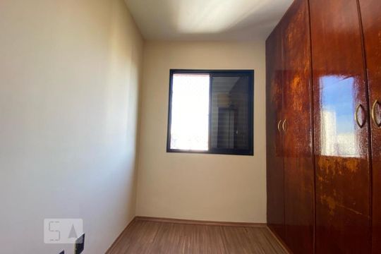 Quarto 3 de apartamento para alugar com 3 quartos, 71m² em Vila Andrade, São Paulo