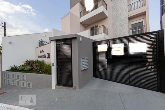 Fachada de kitnet/studio para alugar com 1 quarto, 41m² em Vila Paulo Silas, São Paulo