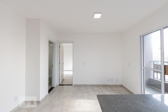 Studio de kitnet/studio para alugar com 1 quarto, 41m² em Vila Paulo Silas, São Paulo