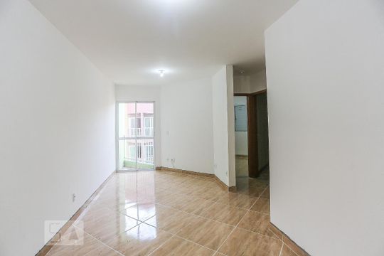 Apartamento para alugar com 2 quartos, 50m² em Padroeira, Osasco