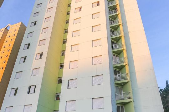 Fachada de apartamento para alugar com 2 quartos, 50m² em Padroeira, Osasco