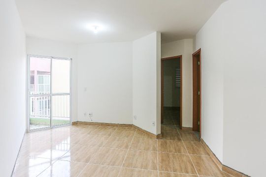 Sala de Estar de apartamento para alugar com 2 quartos, 50m² em Padroeira, Osasco