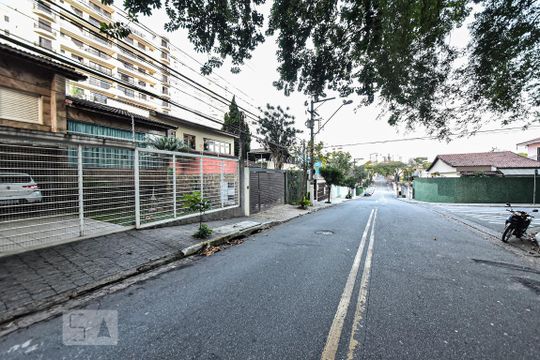 Fachada de casa para alugar com 4 quartos, 550m² em Jardim do Mar, São Bernardo do Campo