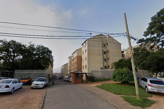 Fachada de apartamento para alugar com 2 quartos, 42m² em Mário Quintana, Porto Alegre