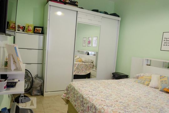 Quarto 1 de casa à venda com 2 quartos, 46m² em Taquara, Rio de Janeiro
